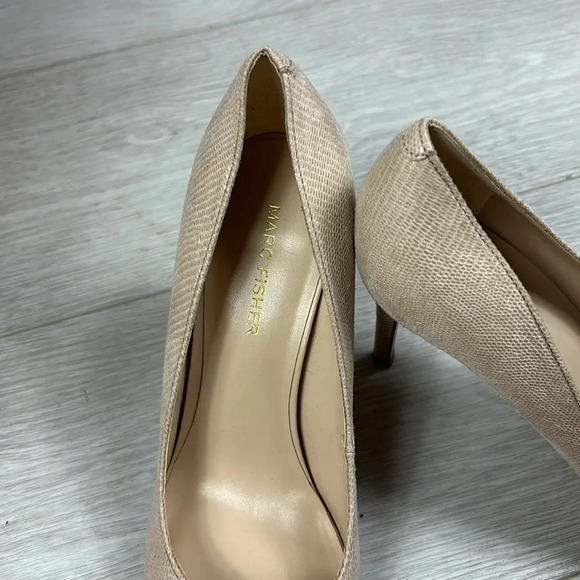 Marc Fisher Pointed Heels size 7 1/2 - Picture 2 of 11
